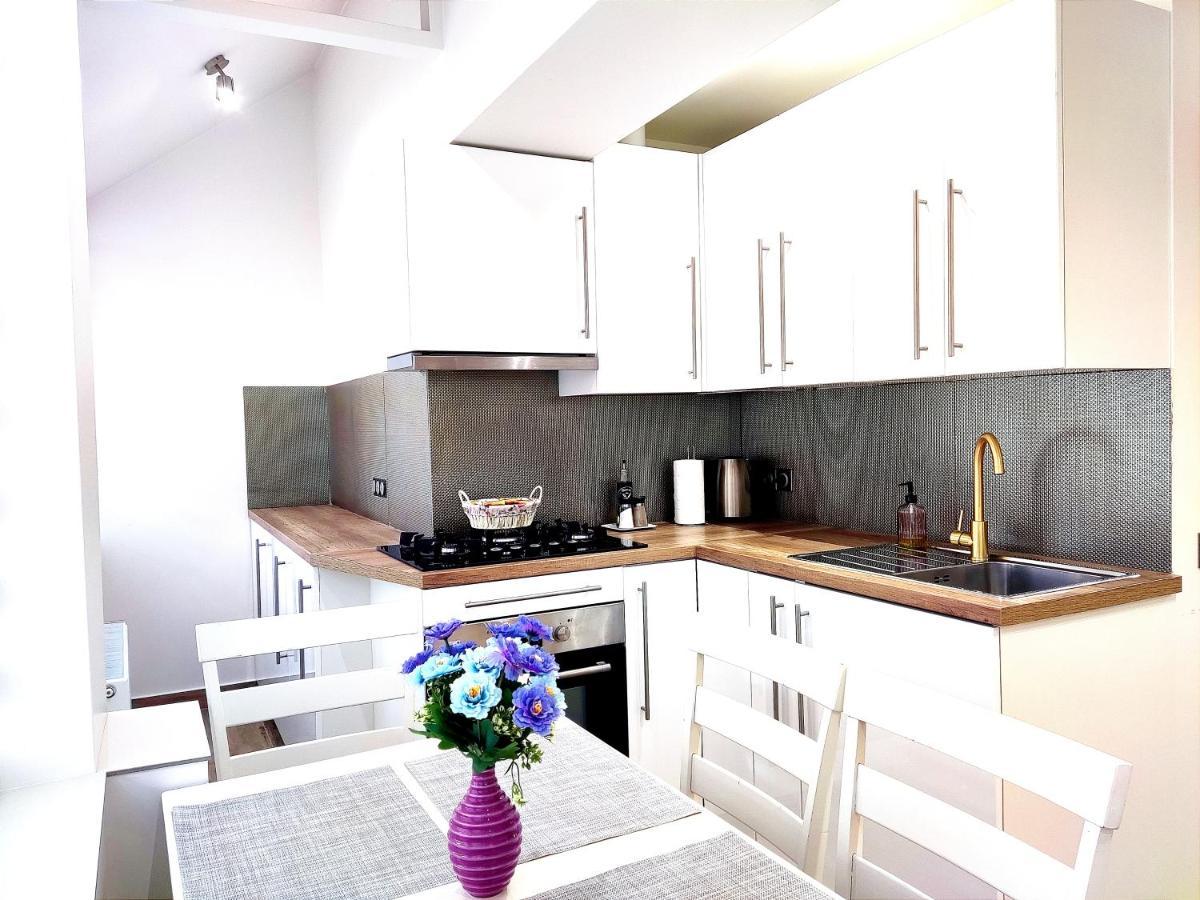 Sun Apartment Center City Chisinau Luaran gambar
