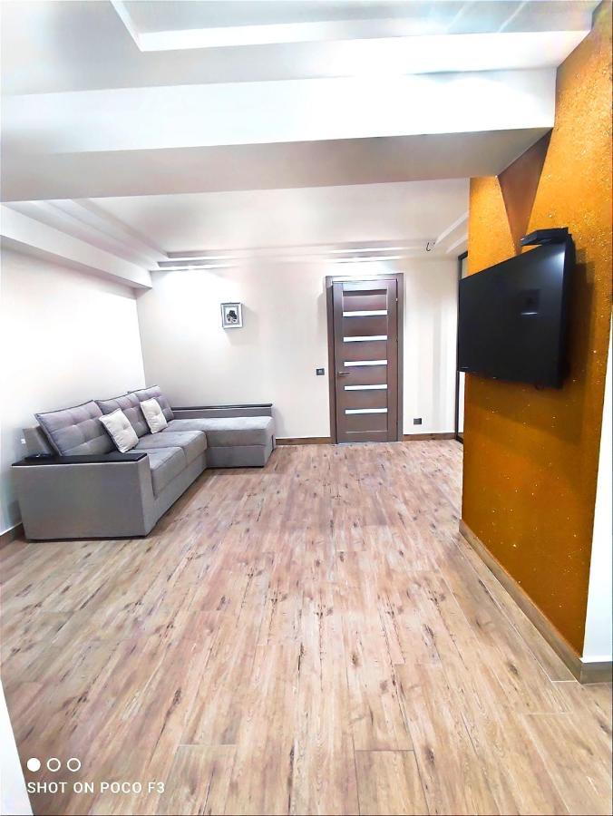 Sun Apartment Center City Chisinau Luaran gambar